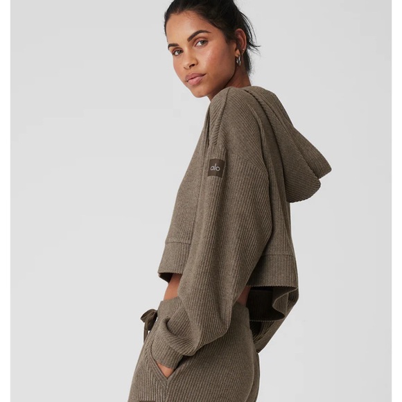 Alo lounge Muse set - Picture 1 of 4